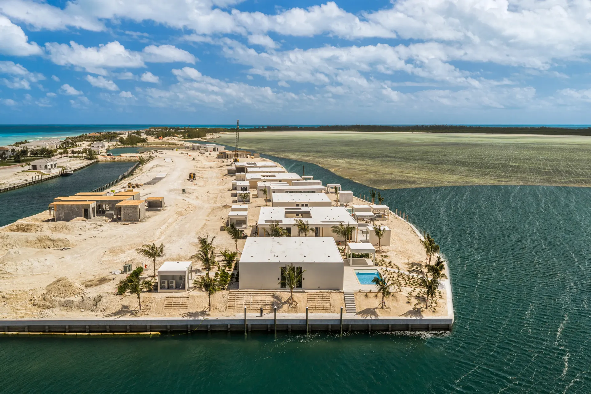 Peninsula lots with new homes going up